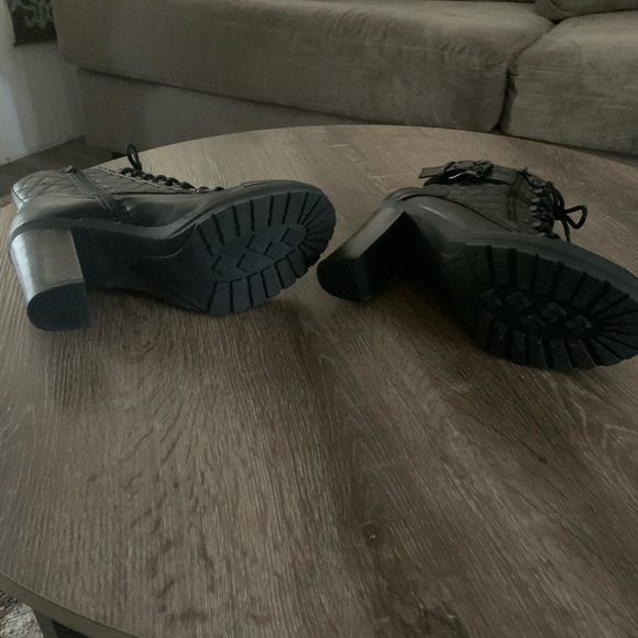 Ladies Boots - Picture 3 of 7